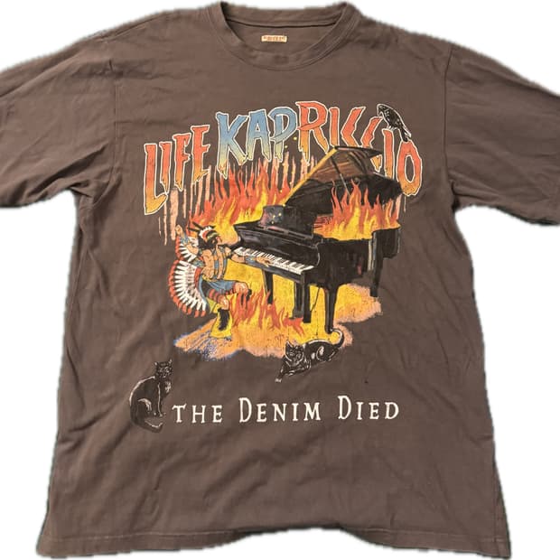 캐피탈 버닝피아노 티셔츠 m사이즈