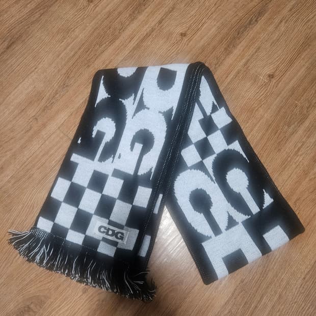 꼼데가르송 머블러