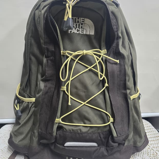 노스페이스 제스터 백팩