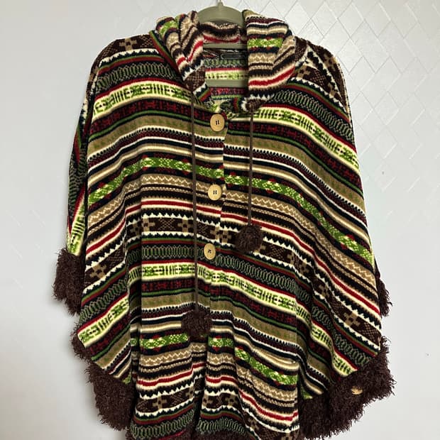 패턴 후드 에스닉 우드 버튼 판초