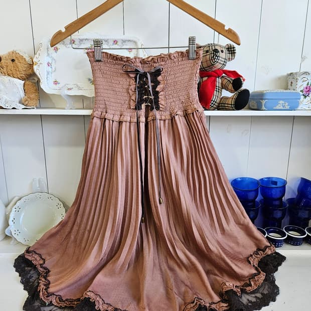 axes femme(엑시즈팜) 초코브라운 레이스업 셔링 스커트