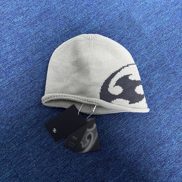 산산기어 웜 그레이 비니