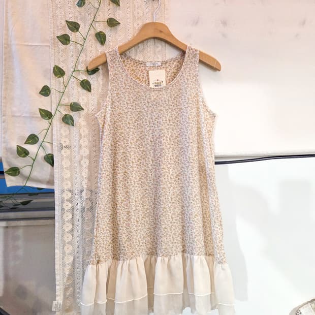 잔꽃 민소매 원피스