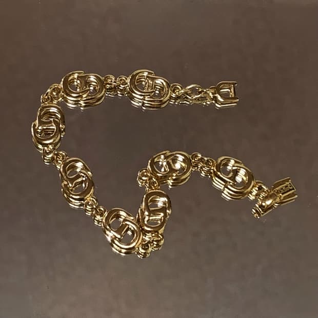 정품 디올 로고 팔찌