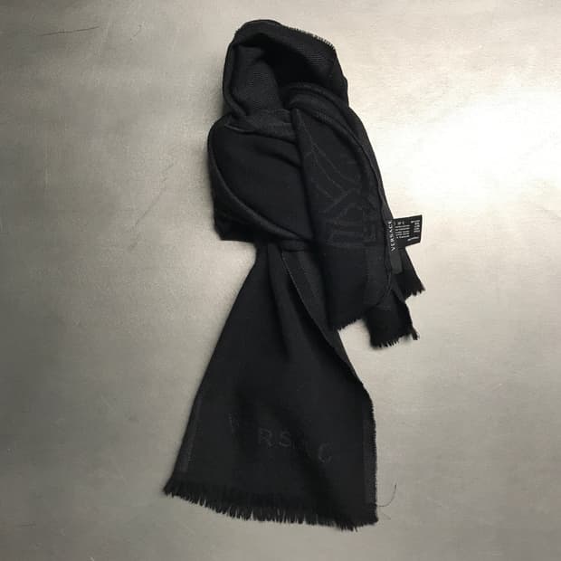 베르사체 메두사 머플러