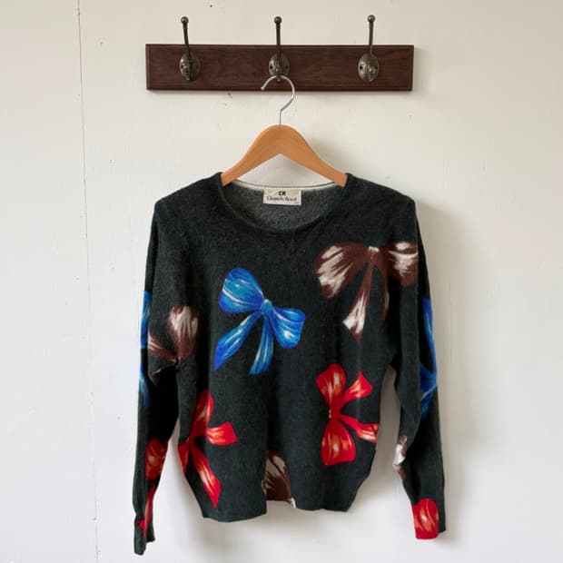 Chamois Royal 아트 리본스웨터