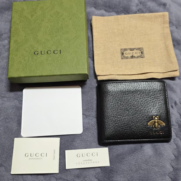 (정품) 구찌 애니멀리에(꿀벌) 반지갑/523664/개인/팝니다.