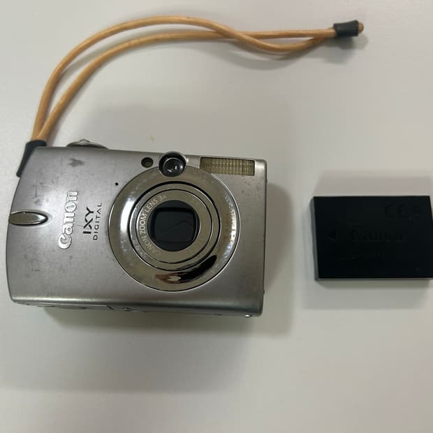Ixy digital 600 카메라
