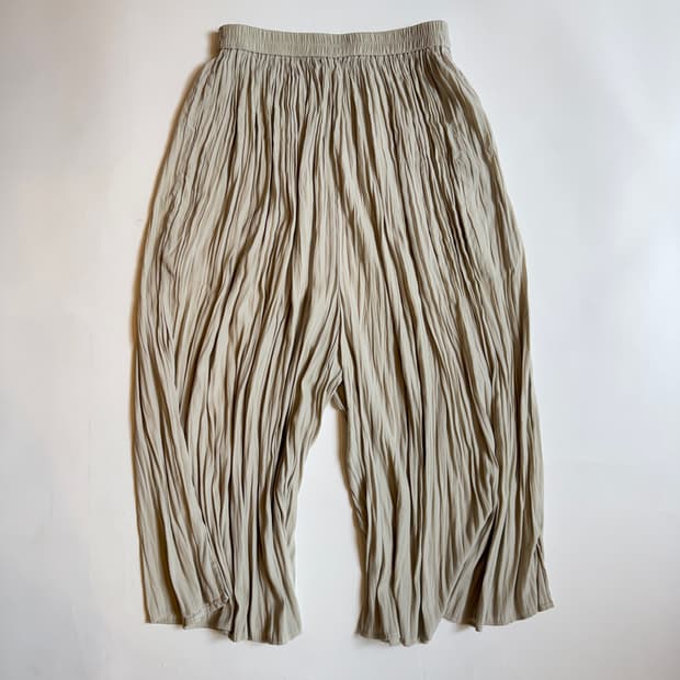 Sage Gray Crinkle Wide-Leg Cropped Pant