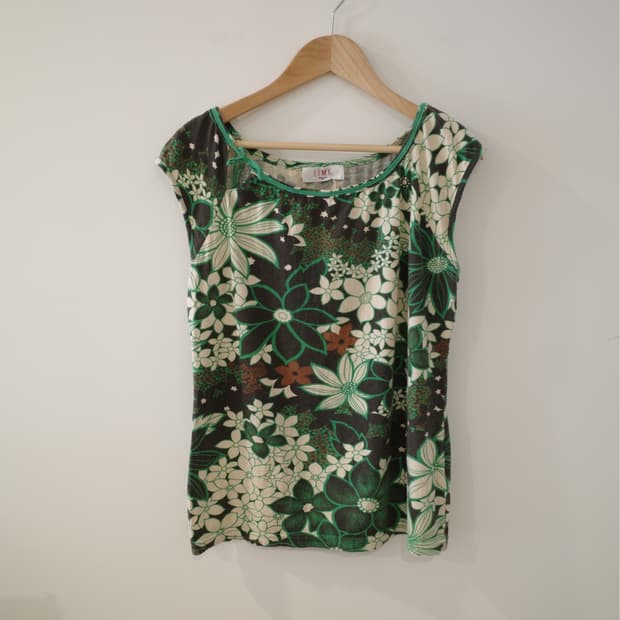 Green Flower Top