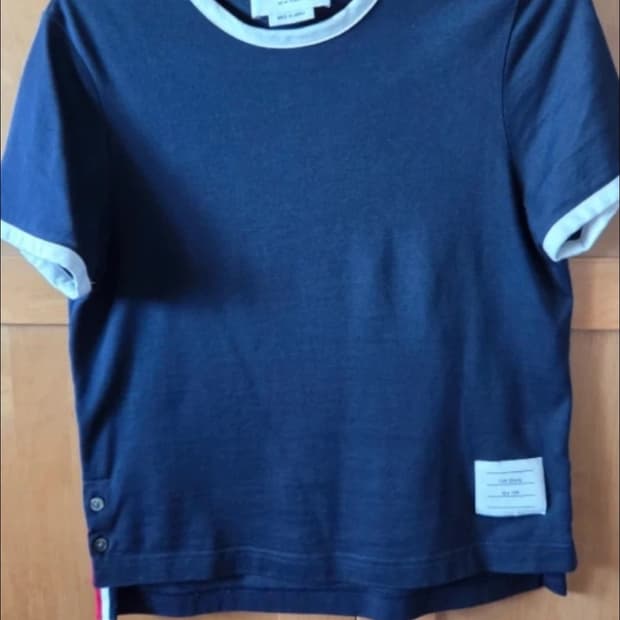 톰브라운 네이비 반팔 티셔츠 38