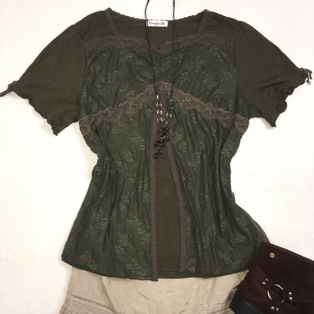 Jpn vintage Olive lace layered t shirt