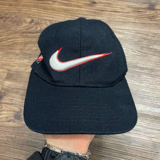 나이키 90s USA 빅스우시 캡모자 볼캡 블랙