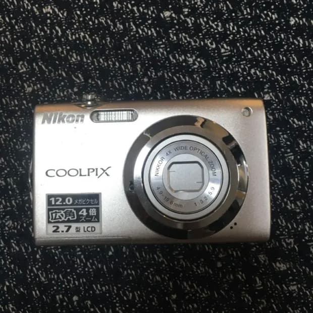 니콘 쿨픽스 S3000 빈티지 디카