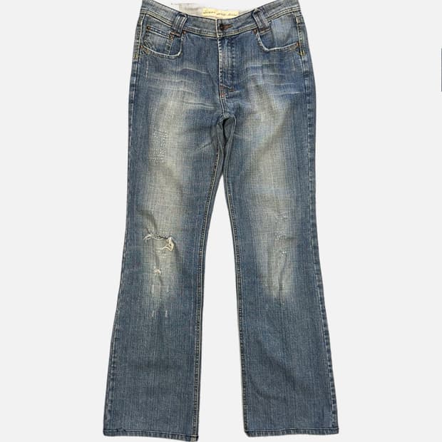 vintage fade damage flare jean