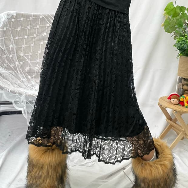 Black lace pleats long skirt