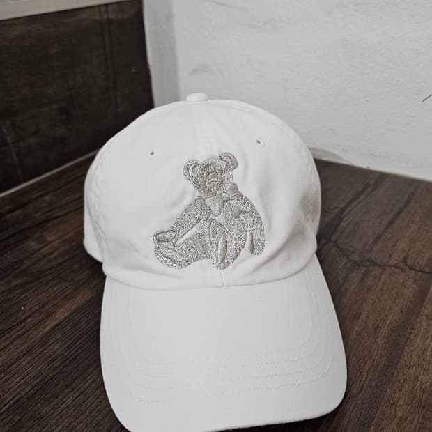 Teenie Weenie Glod Bear 실버 빅베어 자수볼캡