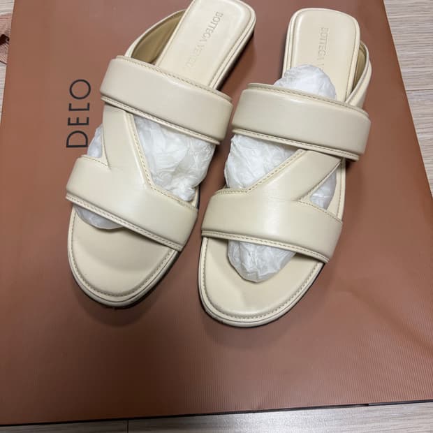 보테가베네타 슬리퍼