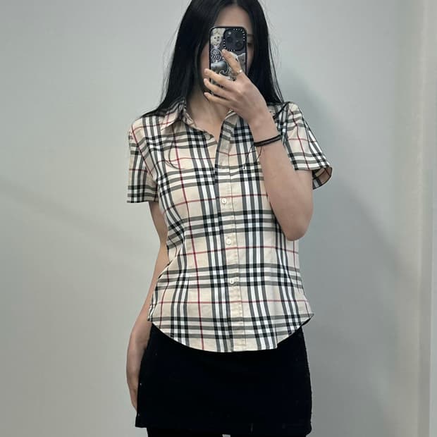 버버리 노바체크 반팔 셔츠