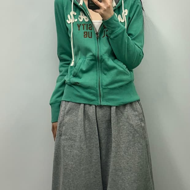 후아유 y2k 와투케 피스타치오 후드집업