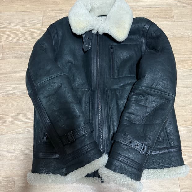 지방시 무톤자켓(무스탕)