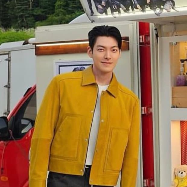 언지미크 김우빈 24 FW스웨이드 자켓