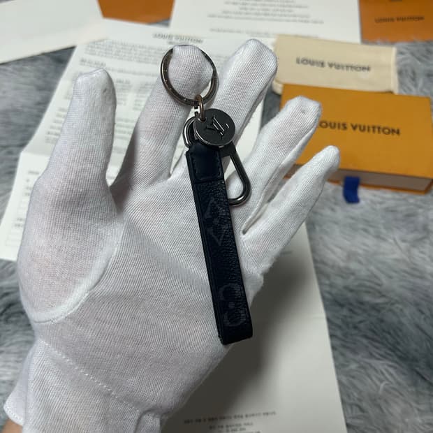 [정품] 새상품급 루이비통 이클립스 모노그램 드라곤느 키링