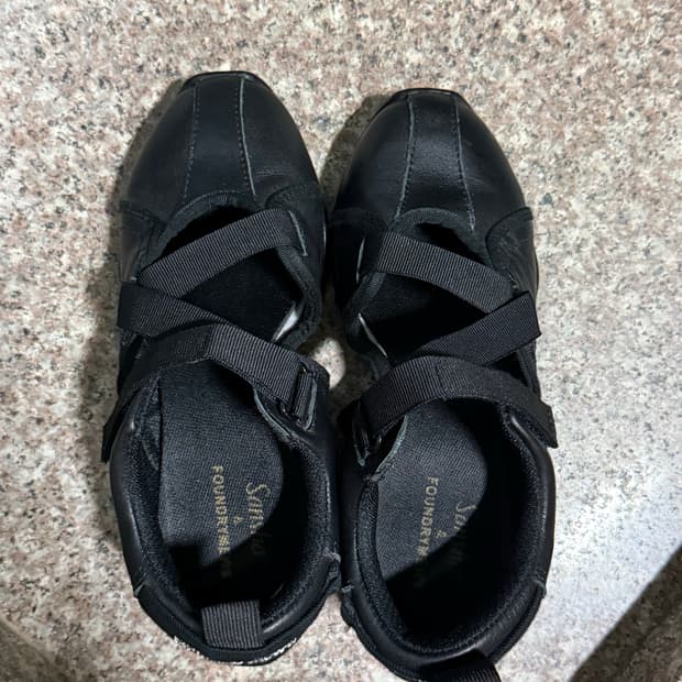 쉬이즈큐트 파운드리 뮤즈 메리제인 슈즈 운동화