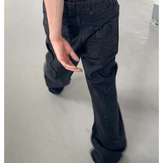 [구해요]  플라스틱 프로덕트 MPa CALF POCKET PANTS