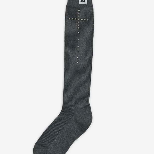 새상품 허그유어스킨 스터드 크로스 삭스