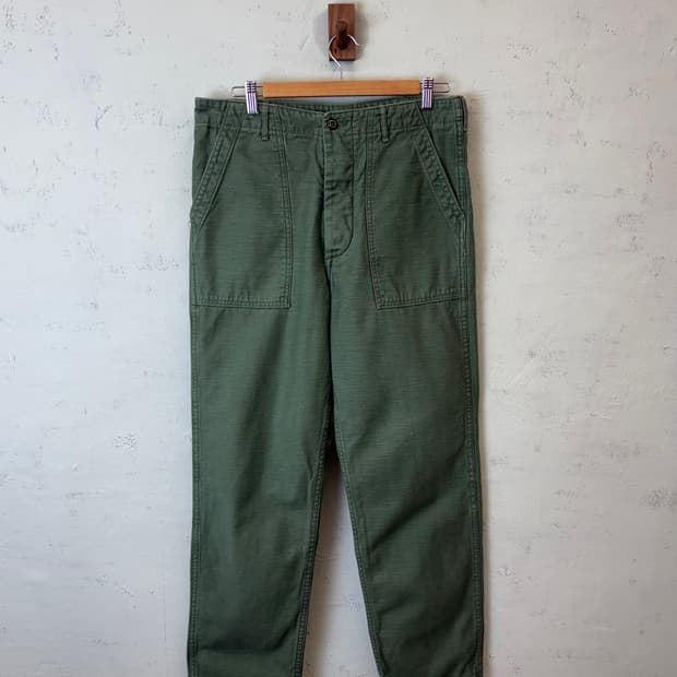 오어슬로우 레귤러핏 퍼티그팬츠