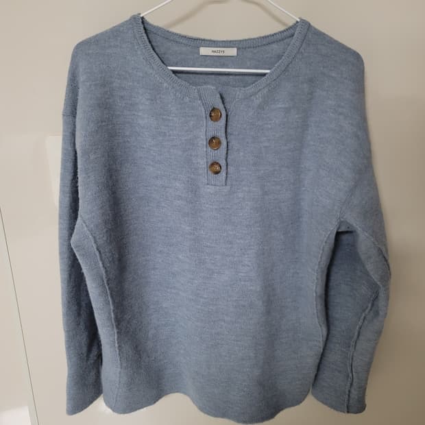 헤지스 니트 85사이즈 상태극상

