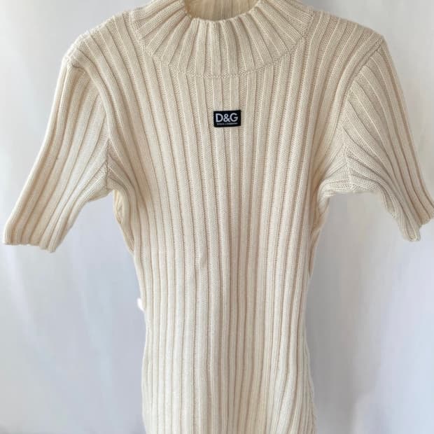 돌체앤가바나 반팔니트 (거의새거)