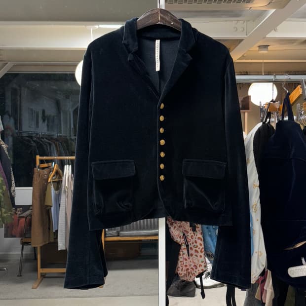 스나오 쿠와하라 벨벳 금장 자켓