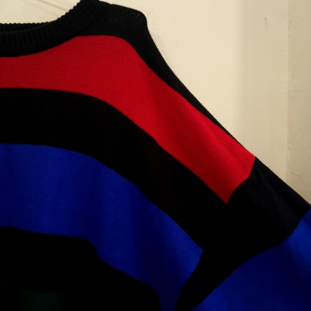 멀티 컬러 스프라이프 니트