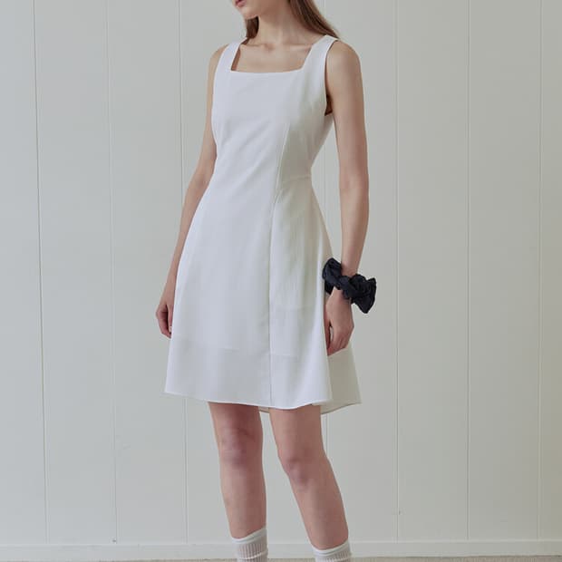 애프터아워즈 플루이드 미디 원피스