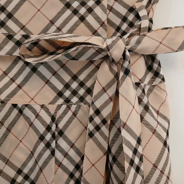 버버리 노바체크 리본 랩 미니 스커트 (민트급 컨디션)