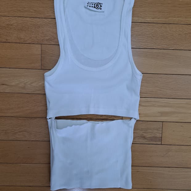 MM6 메종 마르지엘라 여성 립 나시 탑 세트 L