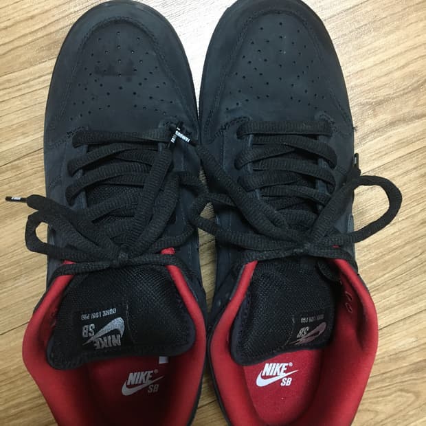 나이키 x 슈프림 덩크 SB 로우 블랙 280