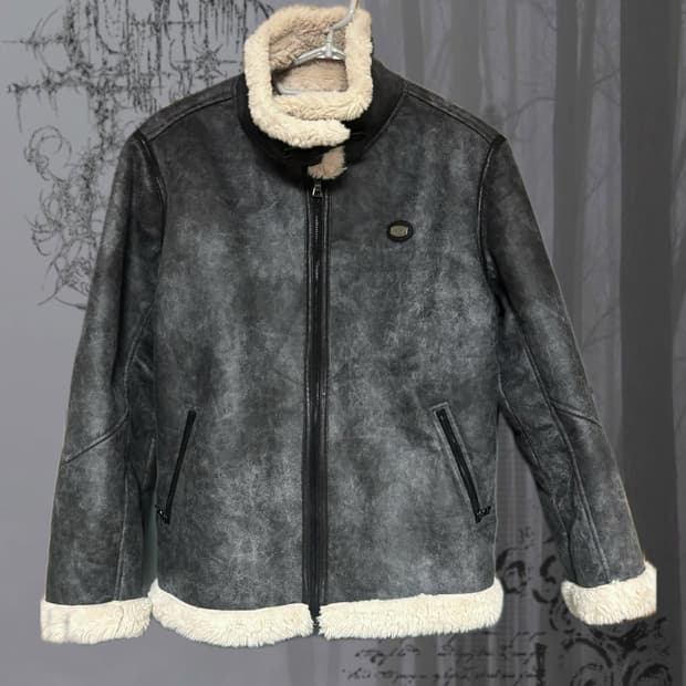 [GUESS USA 무스탕 자켓 판매]