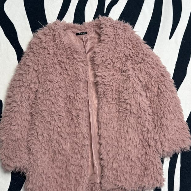 잉그니 핑크 퍼자켓