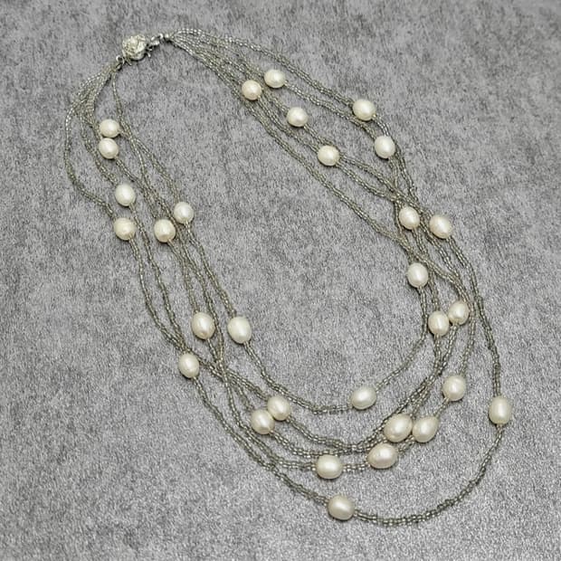 pearl necklace