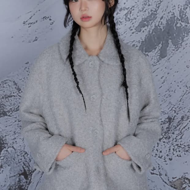 나이엔 라운드 플라켓 숏 코트 그레이