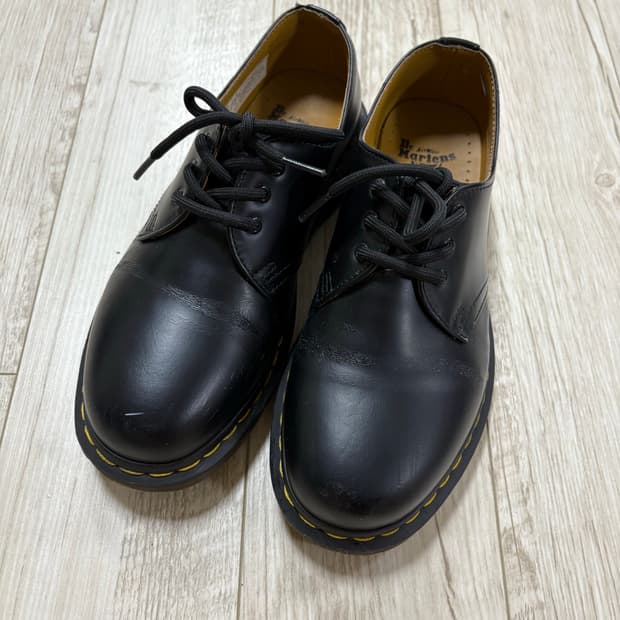 닥터마틴 1461 3홀 스무스 240