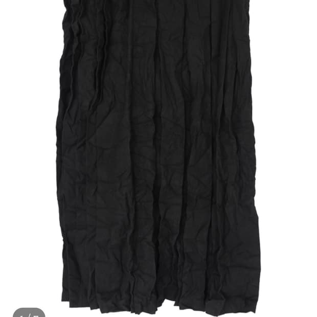 Paper Wool Offbeat Pleats Skirt - Black