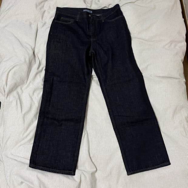 새상품) 유니클로 JW앤더슨 스트레이트진 블루 33