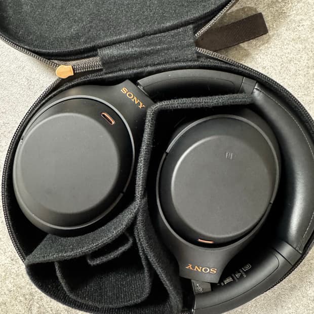 소니 WH-1000XM4