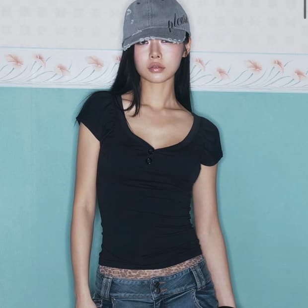 플리즈노팔로우 시아 sia Button Shirring Short