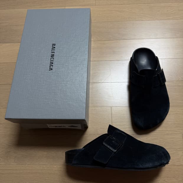 [42] 발렌시아가 선데이 스웨이드 뮬