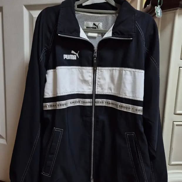퓨마 바람막이 M 사이즈 팔아요